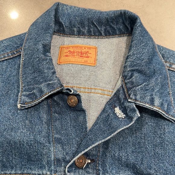 LEVI’S DENIM JACKET - Picture 5 of 7